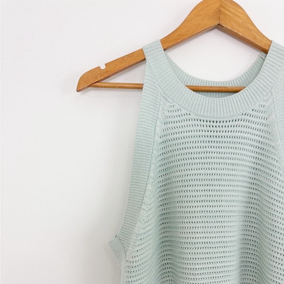 Ann Taylor Light Green Sleeveless Sweater - Picture 3 of 15